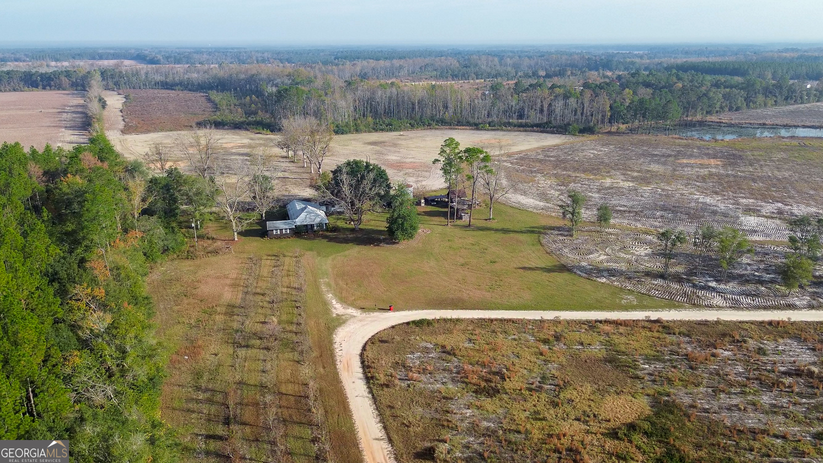 5466 Robin Road Patterson, GA 31557 - Photo 3 of 49