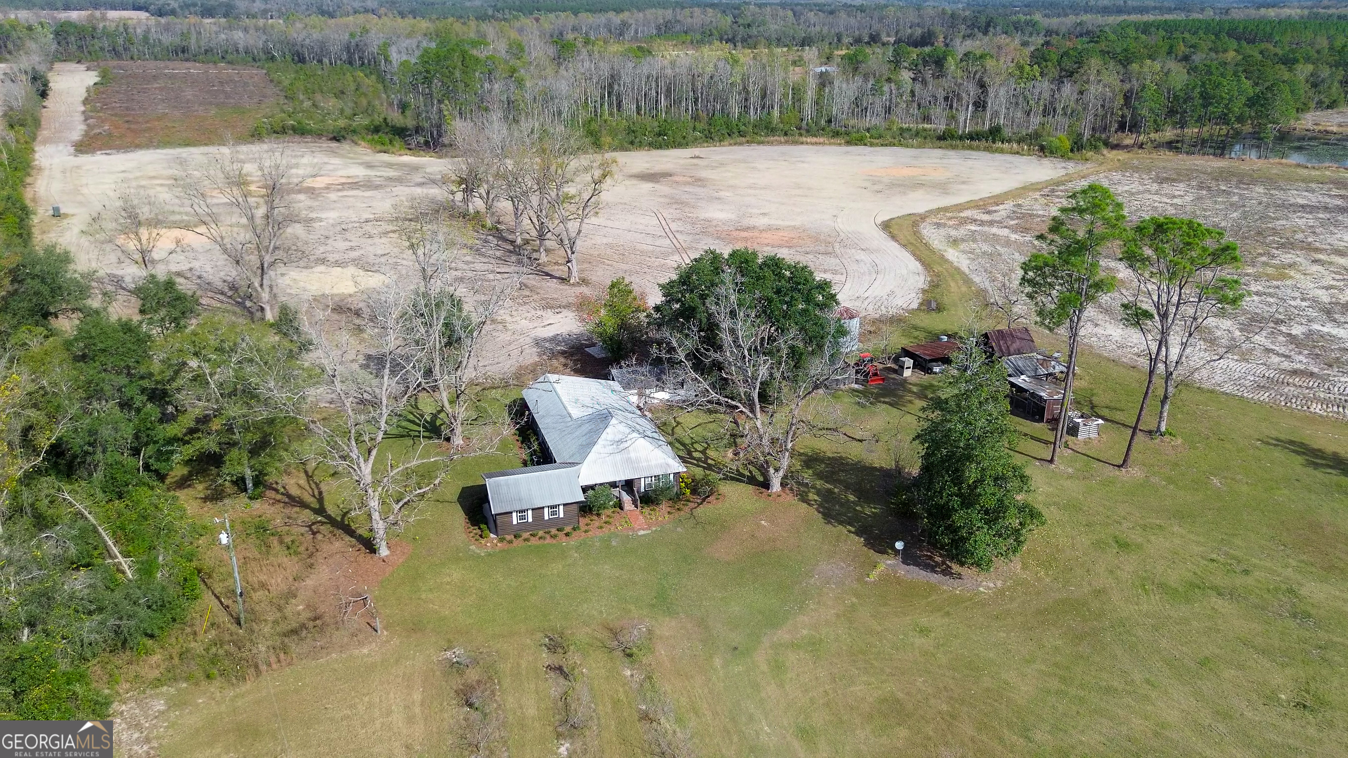 5466 Robin Road Patterson, GA 31557 - Photo 4 of 49