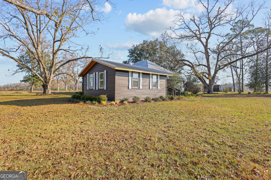 5466 Robin Road Patterson, GA 31557 - Photo 7 of 49