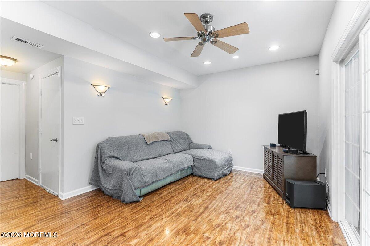 17 Monroe Lane Jackson, NJ 08527 - Photo 16 of 34 Living Room