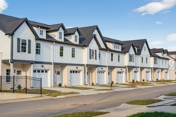 $5,118,400 | 116 Maple View Road, Lebanon, TN 37087