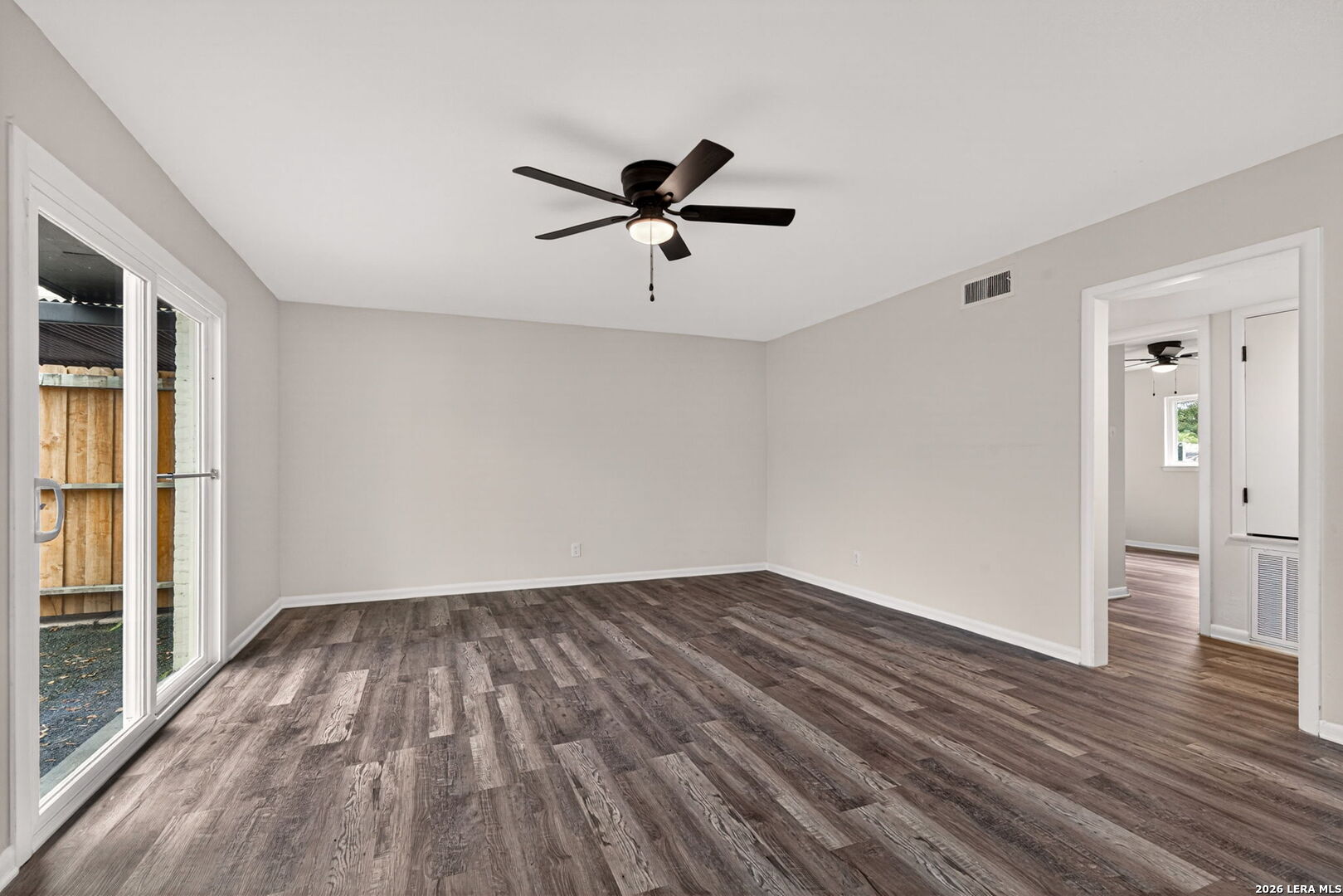 600 Gentleman Road, Unit 7 San Antonio, TX 78201 - Photo 3 of 17