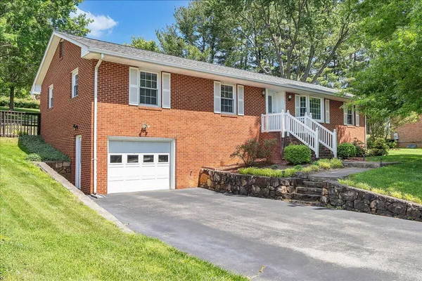 $339,000 | 6737 Stonington Road, Roanoke, VA 24019