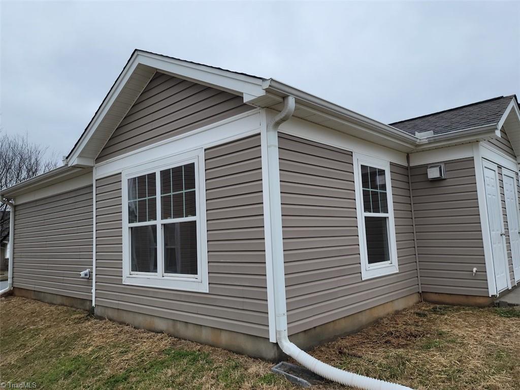 2720 Alpha Street High Point, NC 27263 - Photo 2 of 15 Gallery Image 2