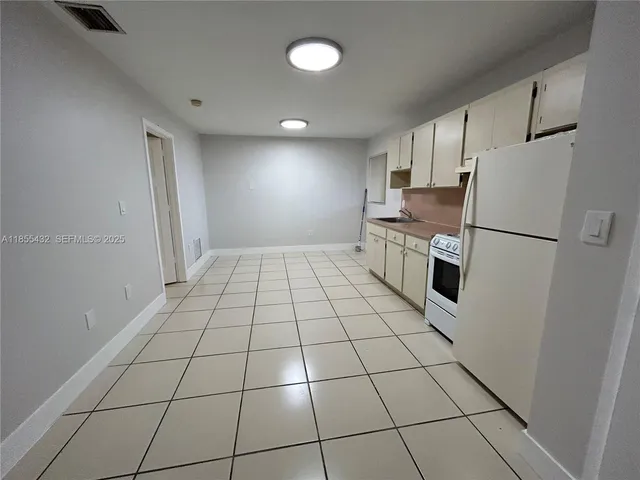 $1,550 | 25 West 4th Street, Unit 103, Hialeah, FL 33010