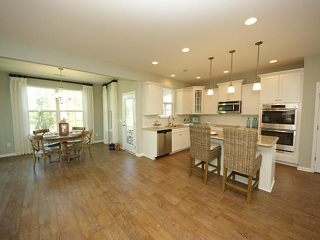 292 Spectrum Road Summerville, SC 29486 - Photo 8 of 27 Breakfast Room