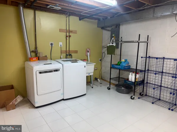 $2,500 | 28 Oak Shadows Court, Catonsville, MD 21228