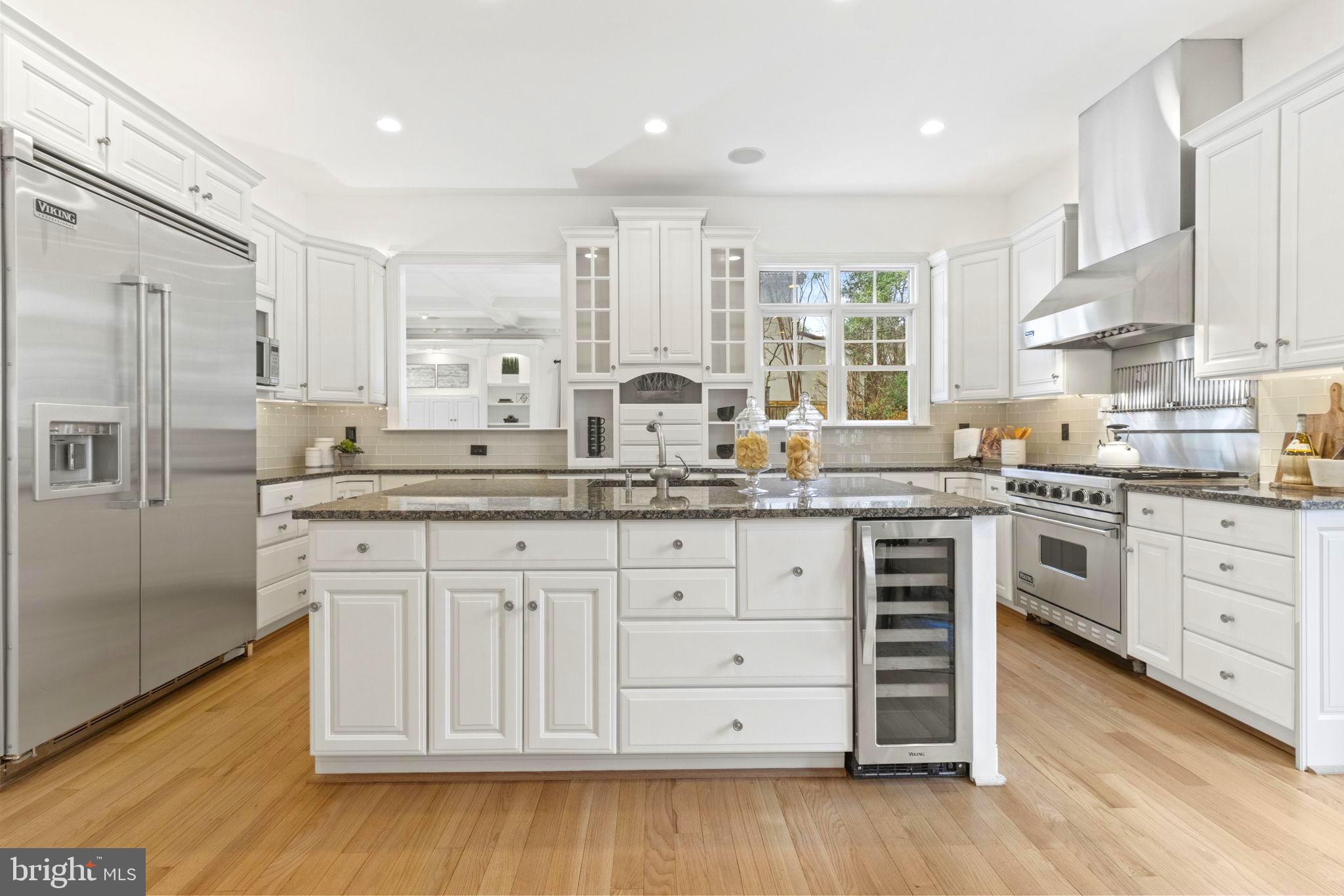 5801 Ipswich Road Bethesda, MD 20814 - Photo 4 of 44