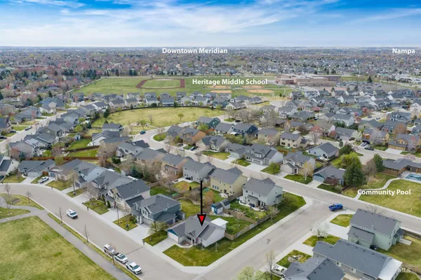 $425,000 | 343 East Joshua Tree Drive, Meridian, ID 83646