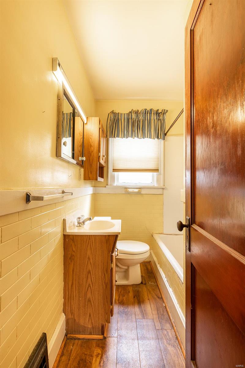 709 Milton Road Alton, IL 62002 - Photo 13 of 26 Gallery Image 13