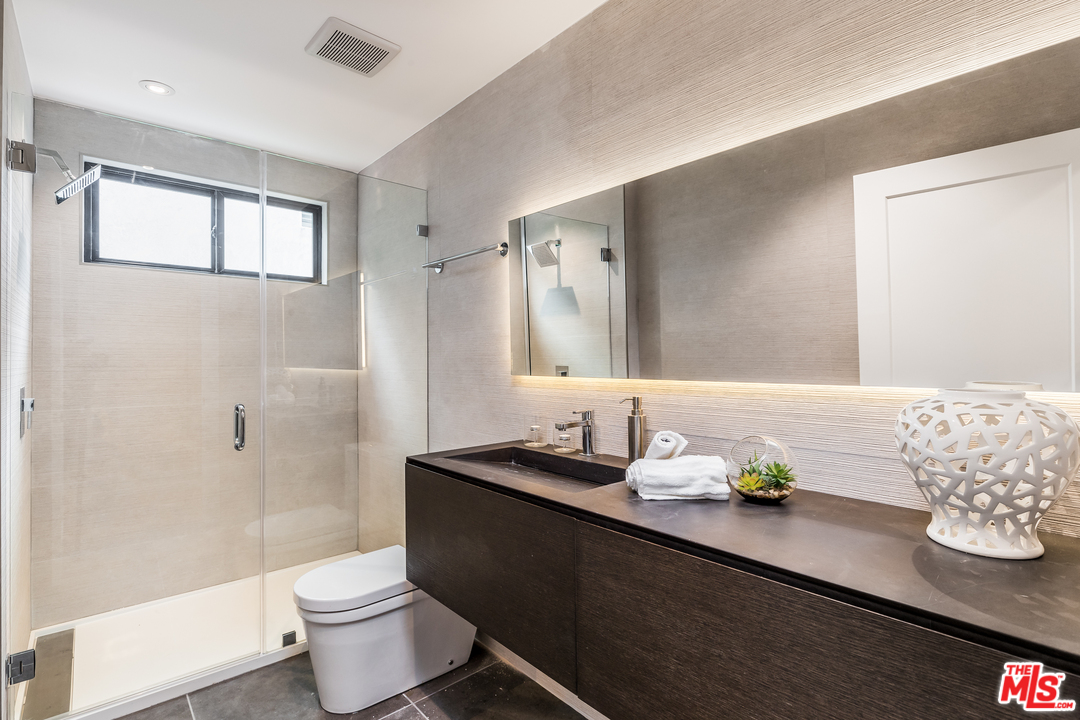 7506 West 83rd Street Playa del Rey, CA 90293 - Photo 11 of 21