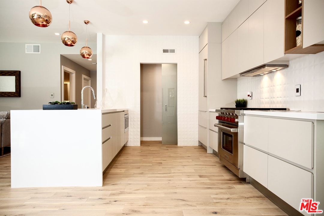 7506 West 83rd Street Playa del Rey, CA 90293 - Photo 7 of 21