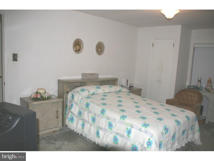 346 Wyndmoor Road Springfield, PA 19064 - Photo 22 of 25 Bedroom - Main