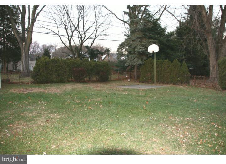 346 Wyndmoor Road Springfield, PA 19064 - Photo 25 of 25 View in Back