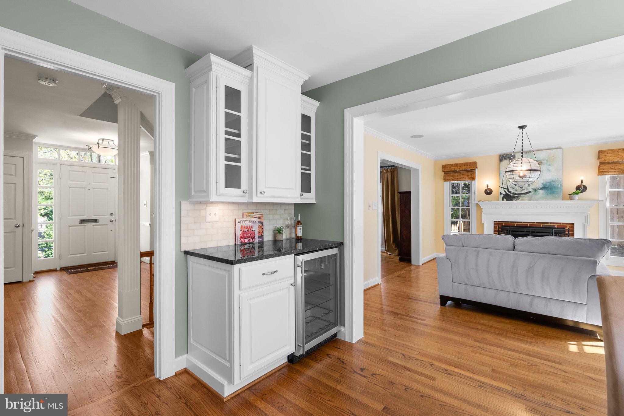 3106 Russell Road Alexandria, VA 22305 - Photo 17 of 62 Beverage center with refrigerator