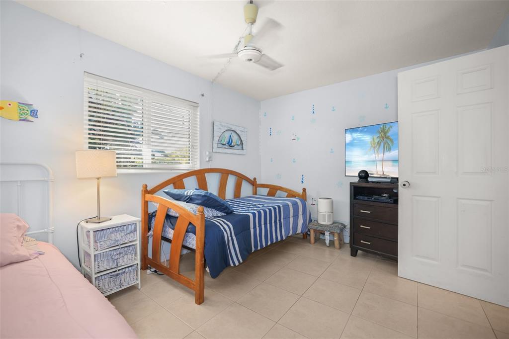 1218 Lazy Lake Road East Dunedin, FL 34698 - Photo 28 of 58