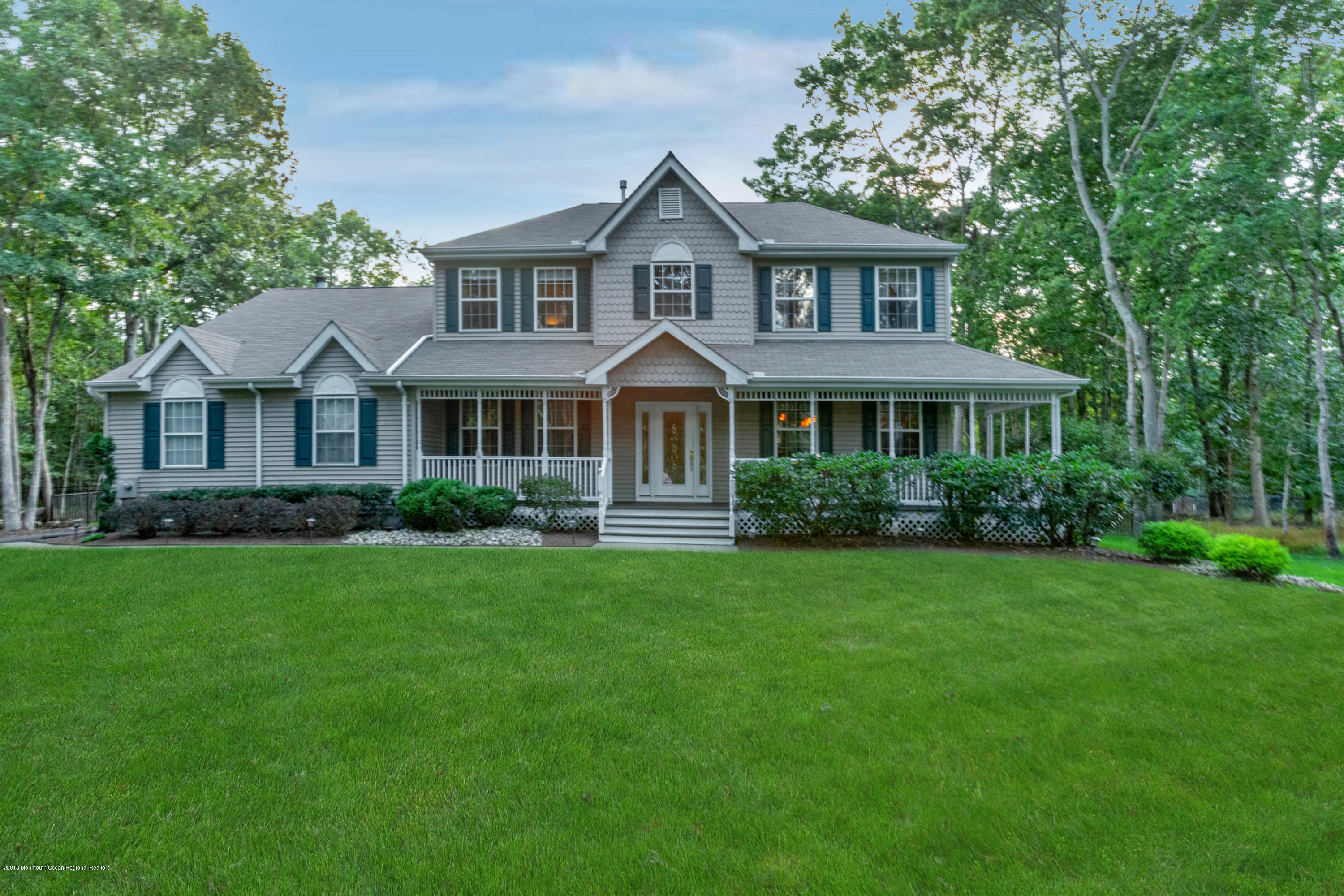 18 Amanda Lane Howell, NJ 07731 - Photo 2 of 33 2