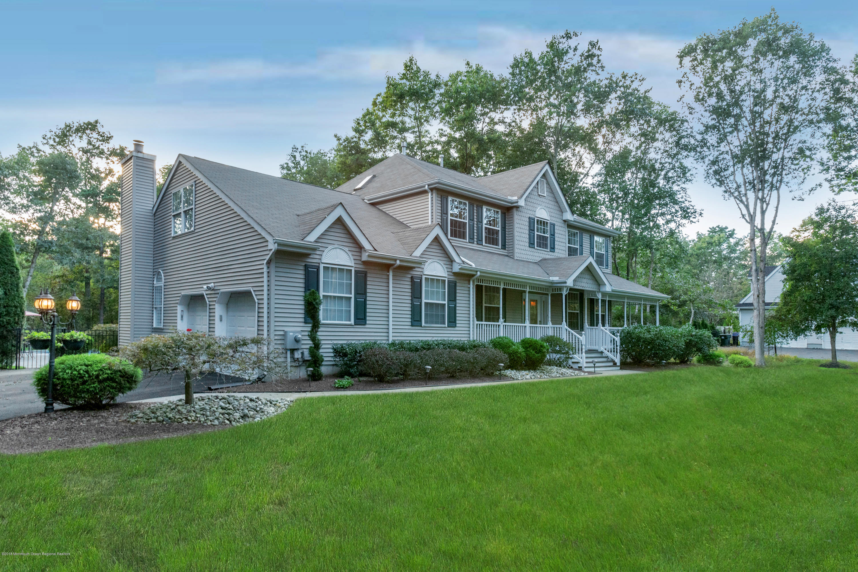 18 Amanda Lane Howell, NJ 07731 - Photo 3 of 33 3