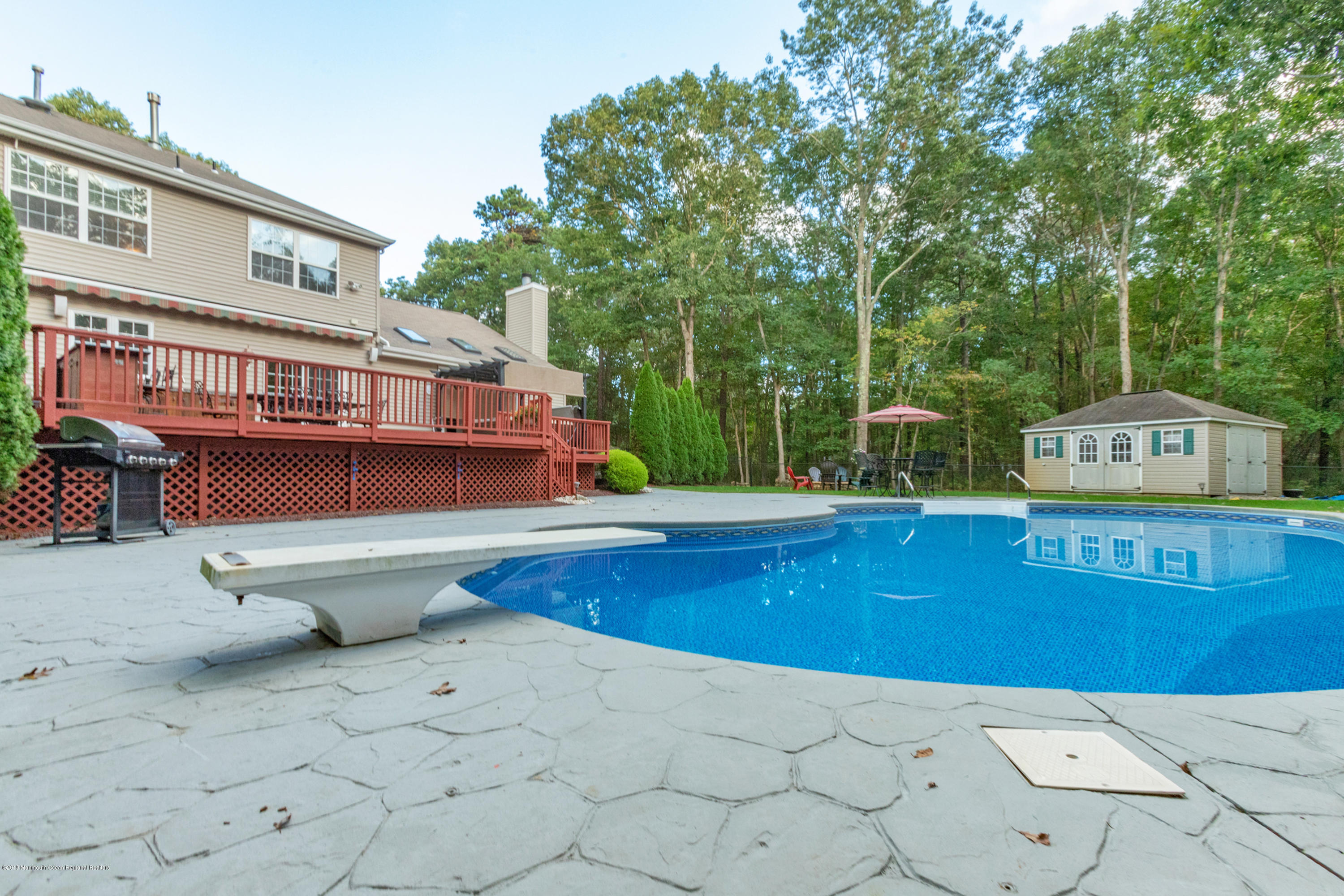 18 Amanda Lane Howell, NJ 07731 - Photo 27 of 33 31