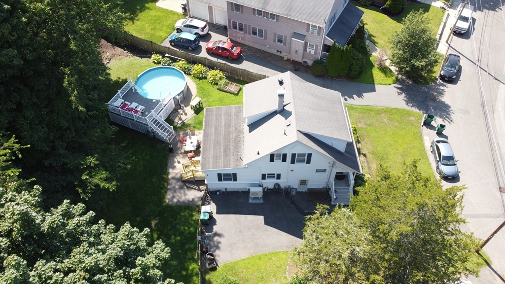 66 Edgemere Road Lynn, MA 01904 - Photo 3 of 42 Gallery Image 3
