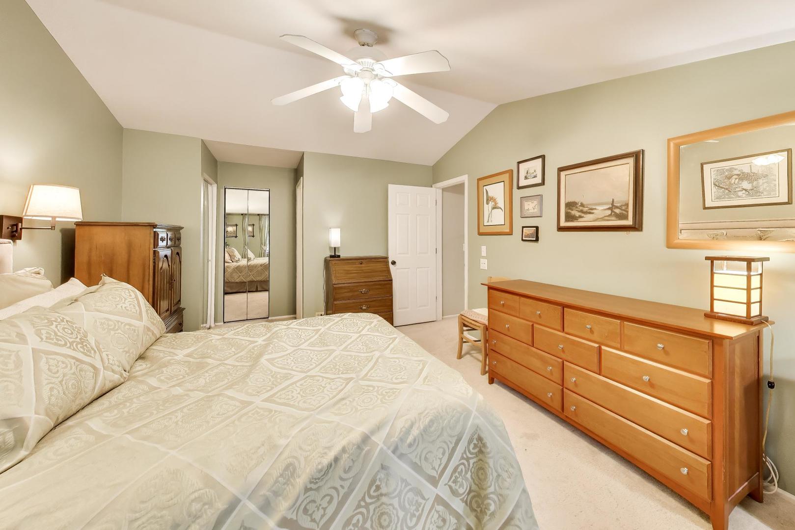1508 Seville Court, Unit C2 Wheeling, IL 60090 - Photo 11 of 18