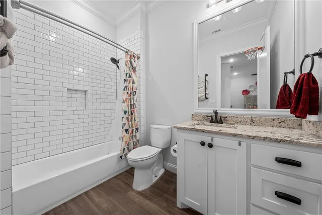 $1,295,000 | 900 Glorietta Drive, McGregor, TX 76657