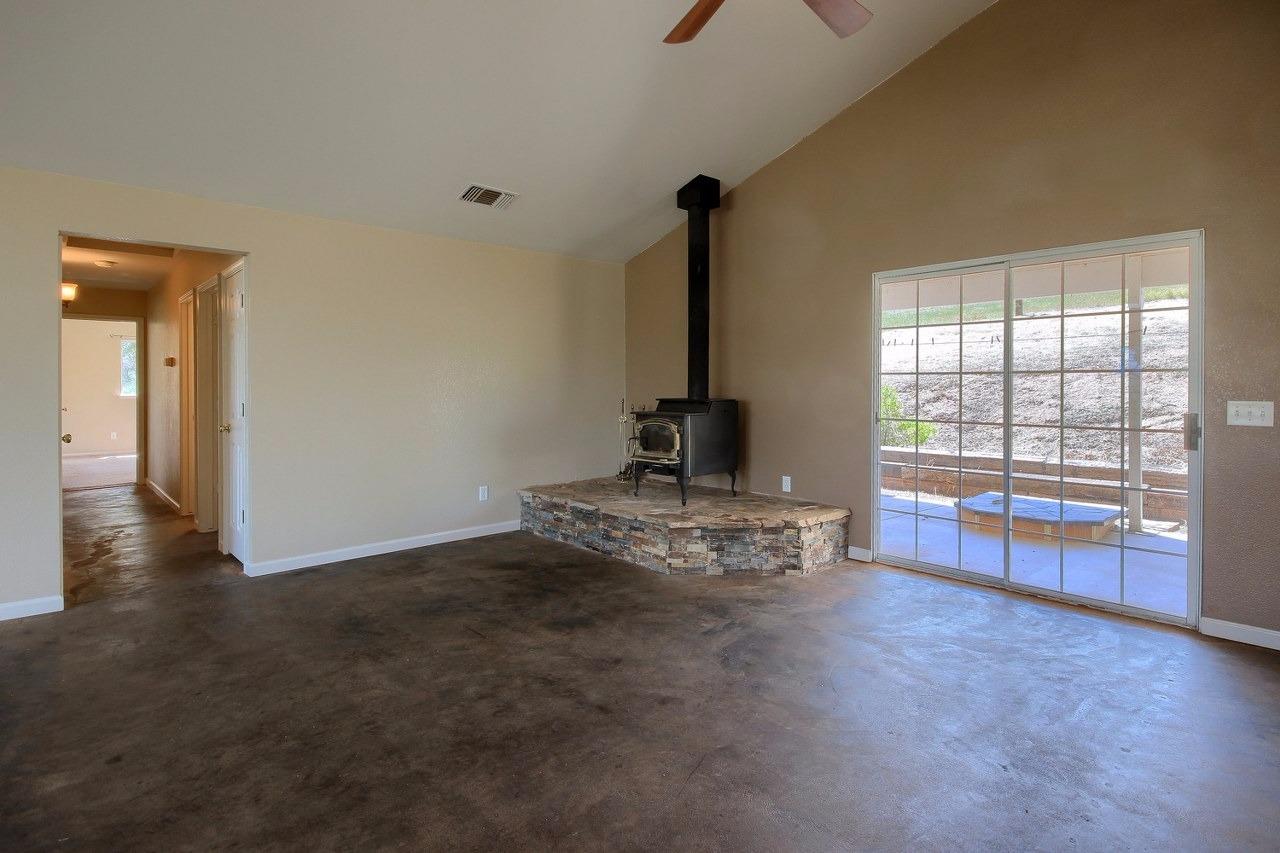 1107 Ben Hur Road Raymond, CA 93653 - Photo 9 of 33 Gallery Image 9
