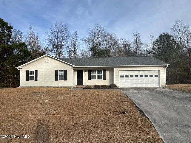 $1,550 | 101 May Court, Jacksonville, NC 28540
