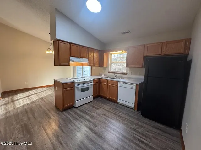 $1,550 | 101 May Court, Jacksonville, NC 28540