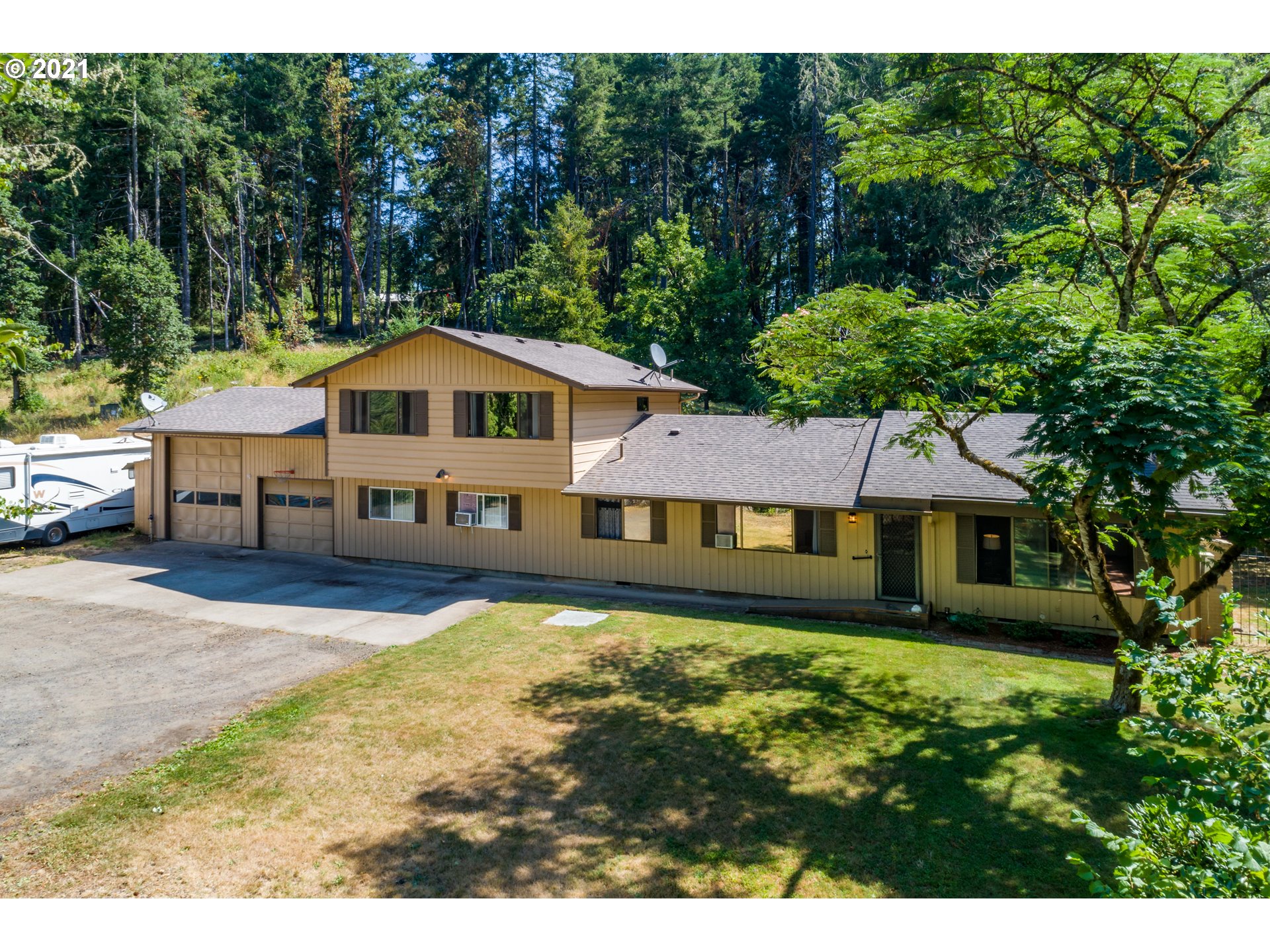 24709 Demming Ridge Road Elmira, OR 97437 - Photo 2 of 32 Gallery Image 2