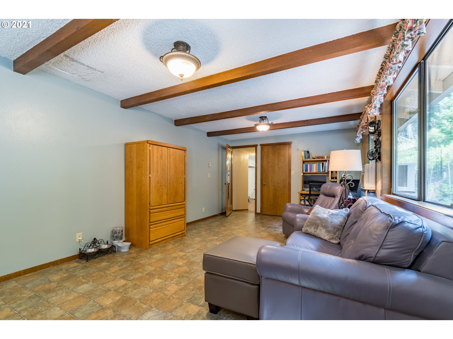24709 Demming Ridge Road Elmira, OR 97437 - Photo 12 of 32 Gallery Image 12