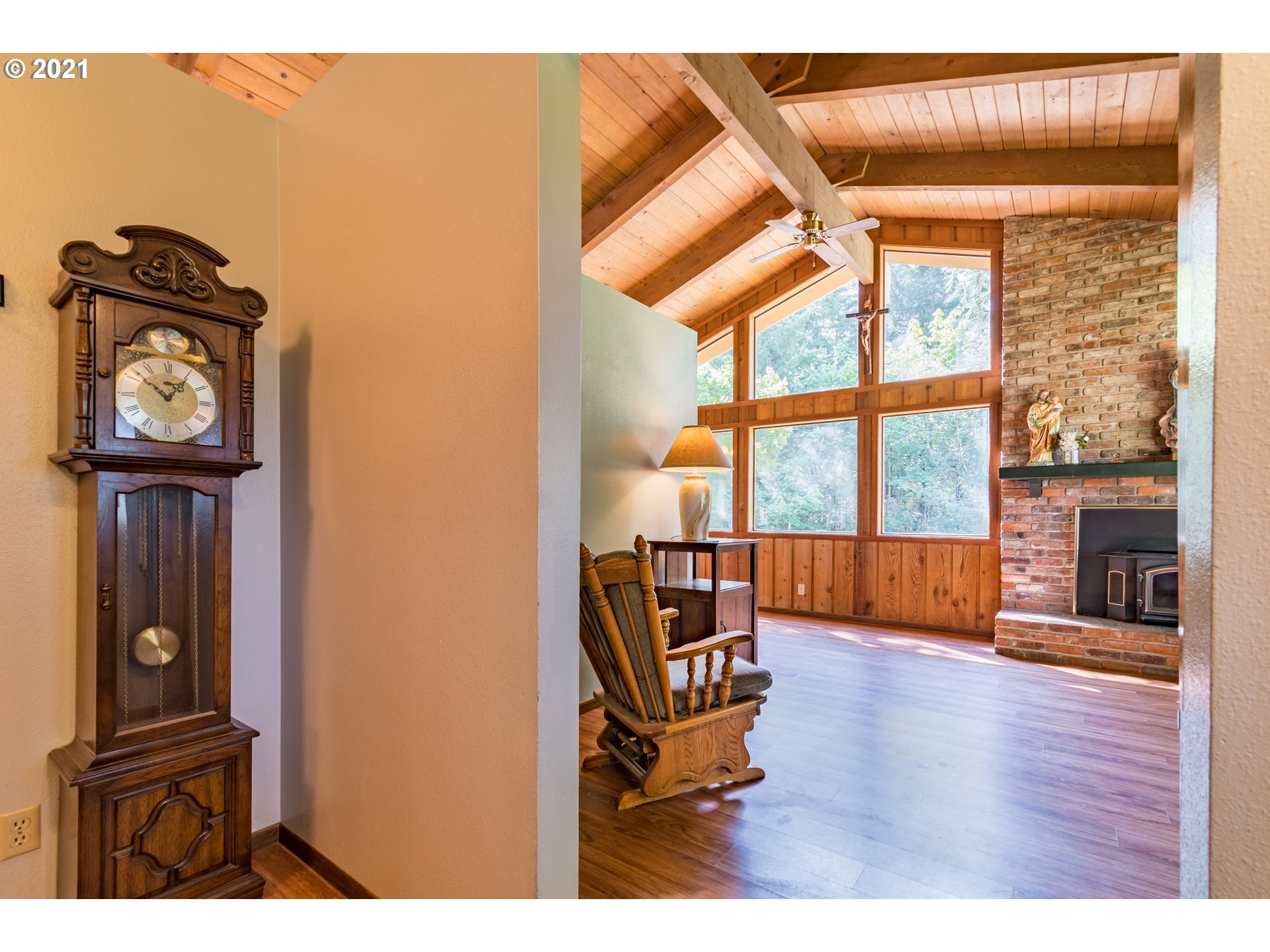 24709 Demming Ridge Road Elmira, OR 97437 - Photo 3 of 32 Gallery Image 3