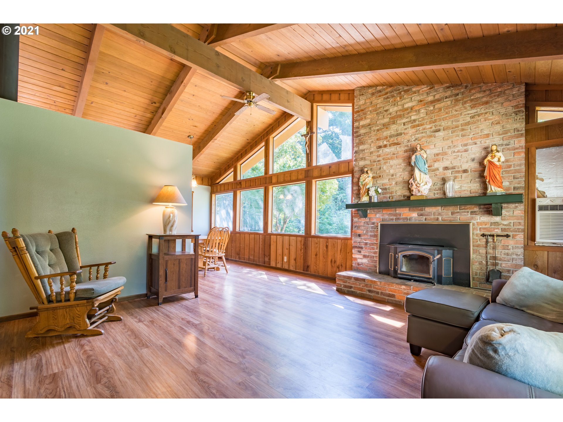24709 Demming Ridge Road Elmira, OR 97437 - Photo 5 of 32 Gallery Image 5