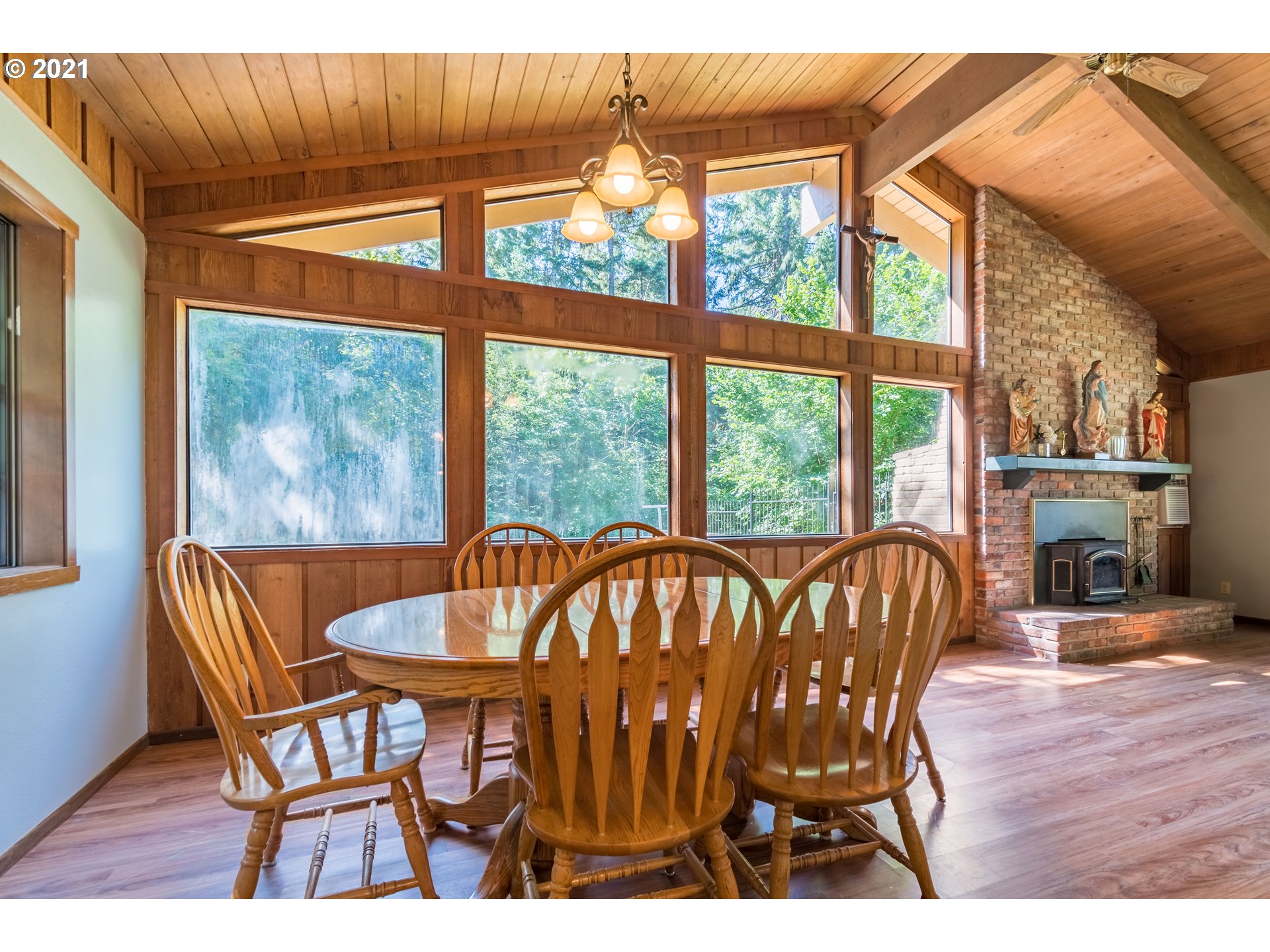 24709 Demming Ridge Road Elmira, OR 97437 - Photo 7 of 32 Gallery Image 7