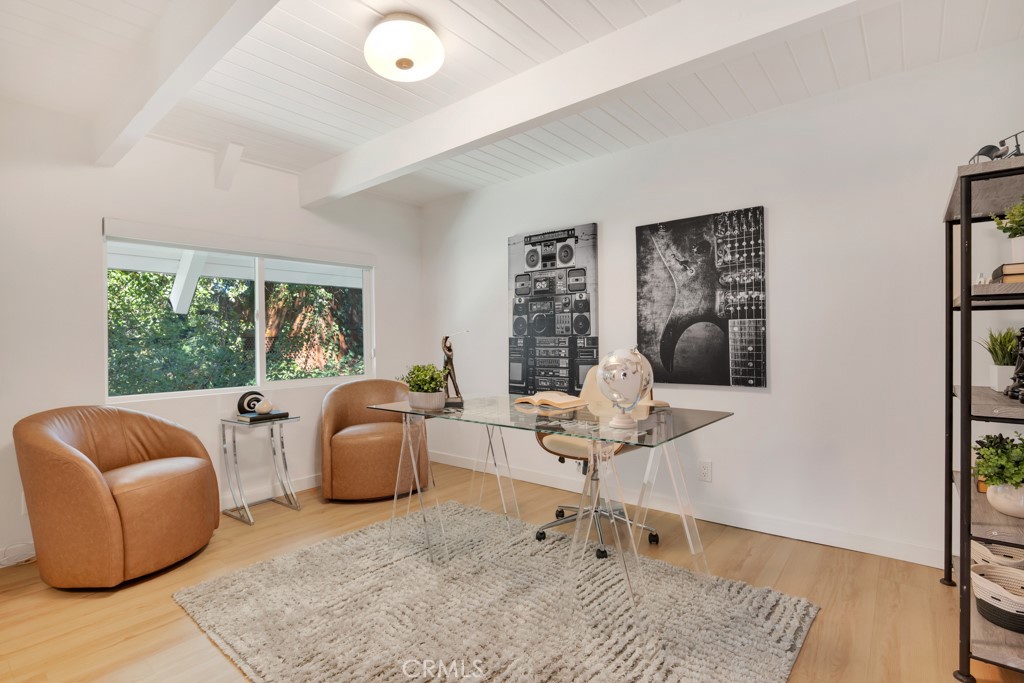 21670 Encina Road Topanga, CA 90290 - Photo 19 of 31 Gallery Image 19