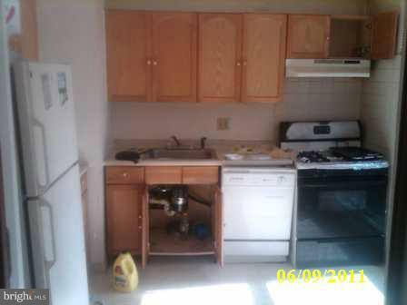 7965 Riggs Road, Unit 8 Hyattsville, MD 20783 - Photo 2 of 2 Kitchen