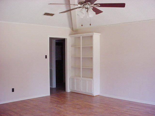 4434 78th Street Lubbock, TX 79424 - Photo 3 of 10 Photo 3