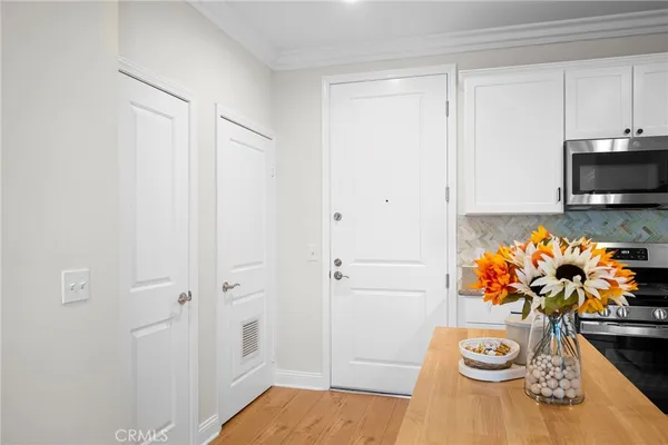 a view of a entryway