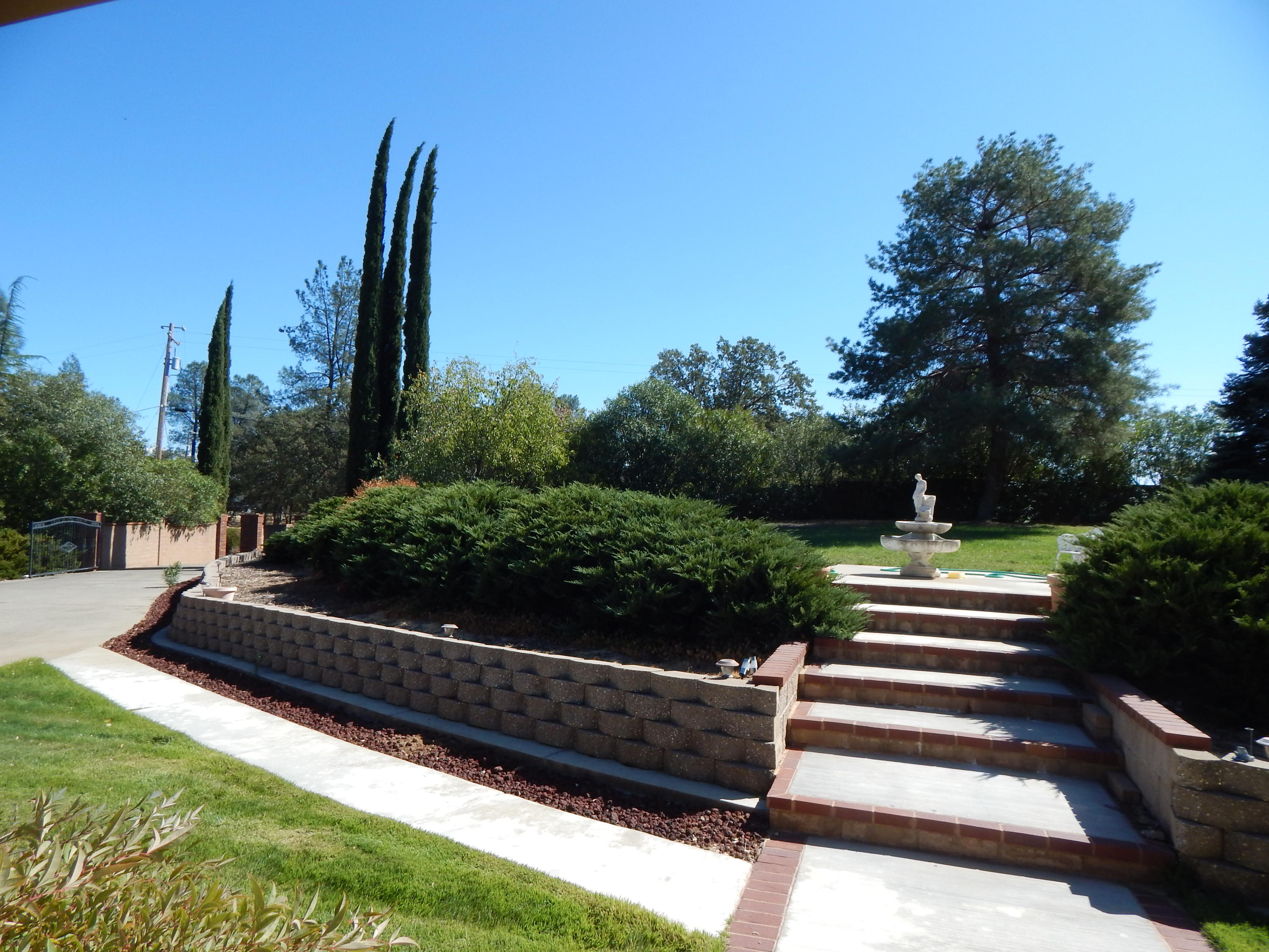 15950 Montgomery Ranch Road Redding, CA 96001 - Photo 9 of 77 DSCN7107