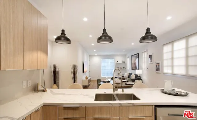 $2,250,000 | 337 North Spaulding Avenue, Los Angeles, CA 90036