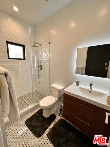 $2,250,000 | 337 North Spaulding Avenue, Los Angeles, CA 90036