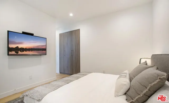 $2,250,000 | 337 North Spaulding Avenue, Los Angeles, CA 90036