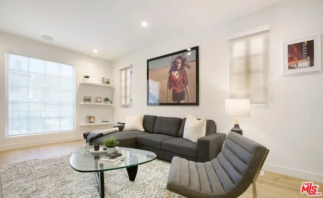 $2,250,000 | 337 North Spaulding Avenue, Los Angeles, CA 90036