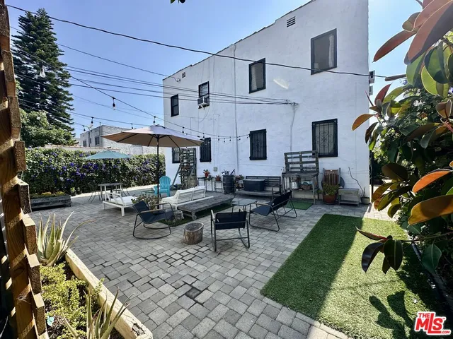 $2,250,000 | 337 North Spaulding Avenue, Los Angeles, CA 90036