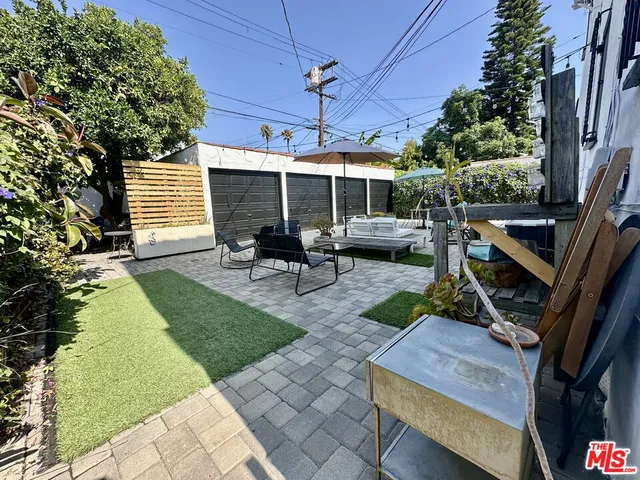 $2,250,000 | 337 North Spaulding Avenue, Los Angeles, CA 90036