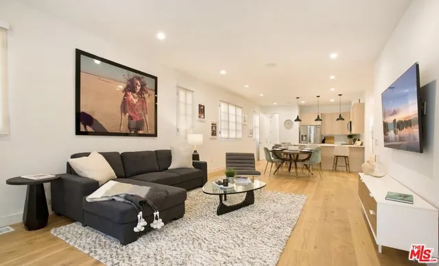 $2,250,000 | 337 North Spaulding Avenue, Los Angeles, CA 90036