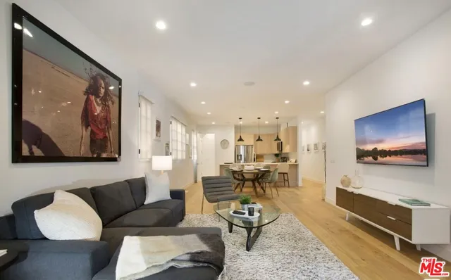 $2,250,000 | 337 North Spaulding Avenue, Los Angeles, CA 90036