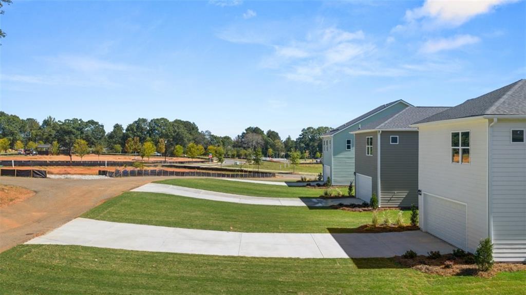 918 Stow Lane Sanger, CA 93657 - Photo 45 of 45 a view of a house with a big yard