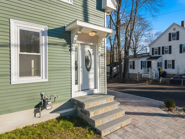 $875,000 | 1297 Pleasant Street, Weymouth, MA 02189