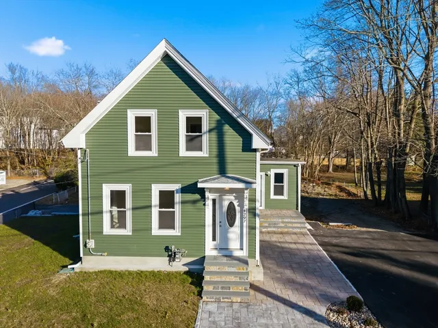 $875,000 | 1297 Pleasant Street, Weymouth, MA 02189